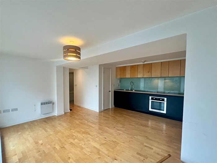1 Bedroom Flat To Rent In The Avenue, Leeds, LS9