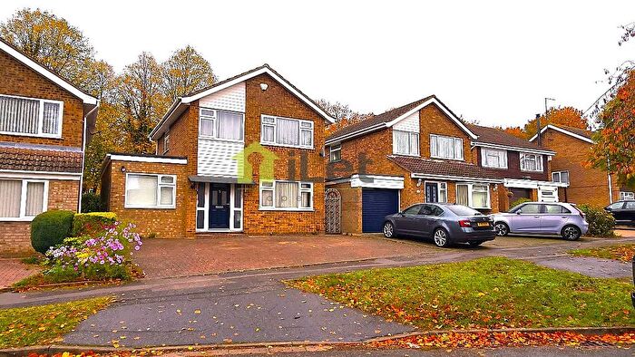 3 Bedroom Detached House To Rent In West Mead Court, Northampton, NN3
