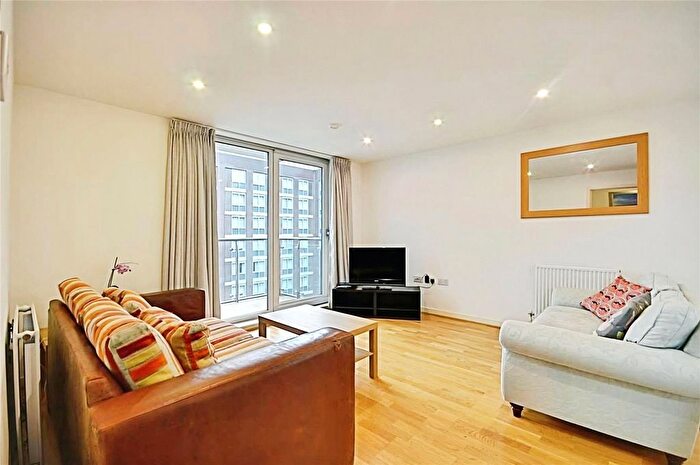 1 Bedroom Flat For Sale In Burgoyne House, Ealing Road, Brentford, TW8