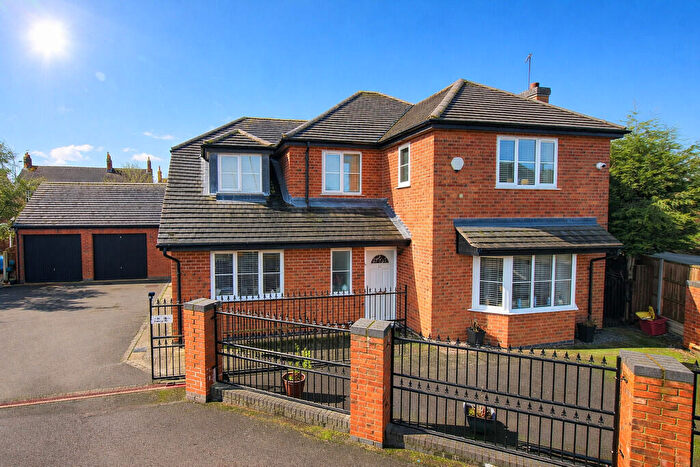 4 Bedroom Detached House For Sale In Broom Leys Road, Coalville, LE67