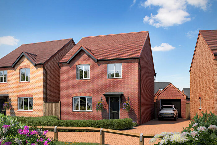 4 Bedroom Detached House For Sale In Watermill Way, Northampton, NN4