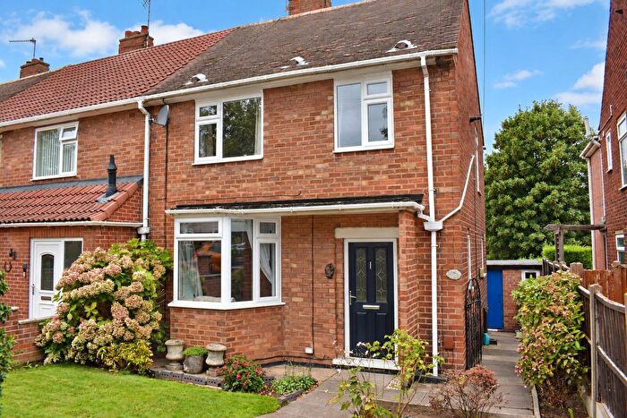 3 Bedroom End Of Terrace House For Sale In Wolsey Road, Newark, NG24