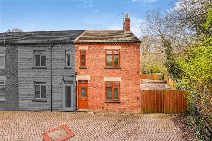 3 Bedroom End Of Terrace House For Sale In Caledonian Road, New Bradwell, Milton Keynes, MK13