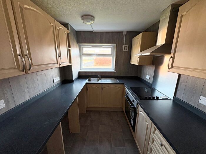 2 Bedroom Flat To Rent In Lindsay Court, Lytham St. Annes, FY8