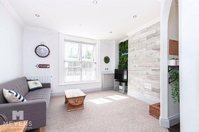 1 Bedroom Apartment To Rent In Upper Terrace Road, Bournemouth, BH2