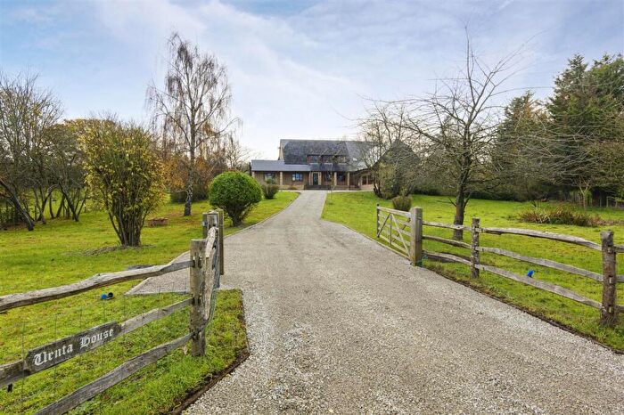 5 Bedroom Detached House For Sale In Uenta House, Church Hill, Hernhill, ME13