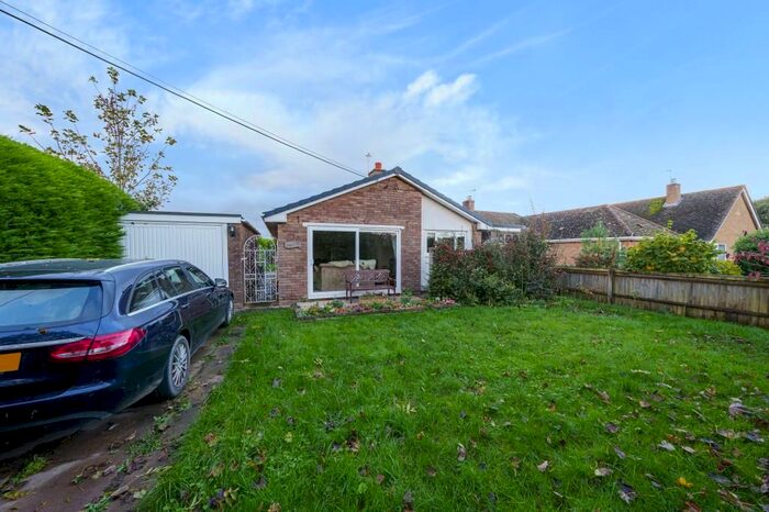2 Bedroom Detached Bungalow For Sale In Appleton, Abingdon, OX13