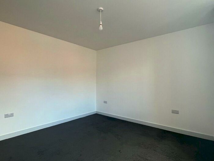1 Bedroom Flat To Rent In Flat, West Bars, Chesterfield, Derbyshire, S40