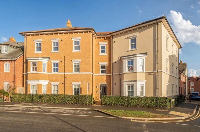 2 Bedroom Apartment For Sale In Anglia Way, Great Denham, Bedford, MK40