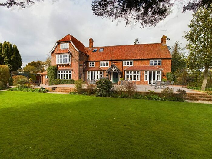 6 Bedroom Country House For Sale In High Street, Whitchurch, HP22