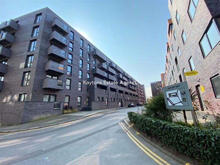 3 Bedroom Duplex To Rent In Advent Way, Manchester, M4