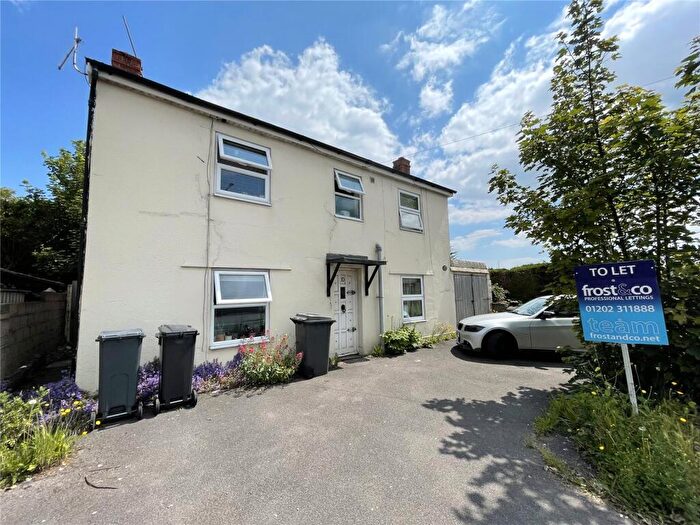 5 Bedroom Detached House To Rent In Kinson Road, Bournemouth, BH10