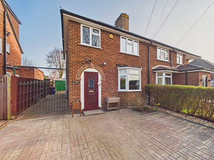 3 Bedroom Semi-Detached House For Sale In Willian Road, Hitchin, SG4