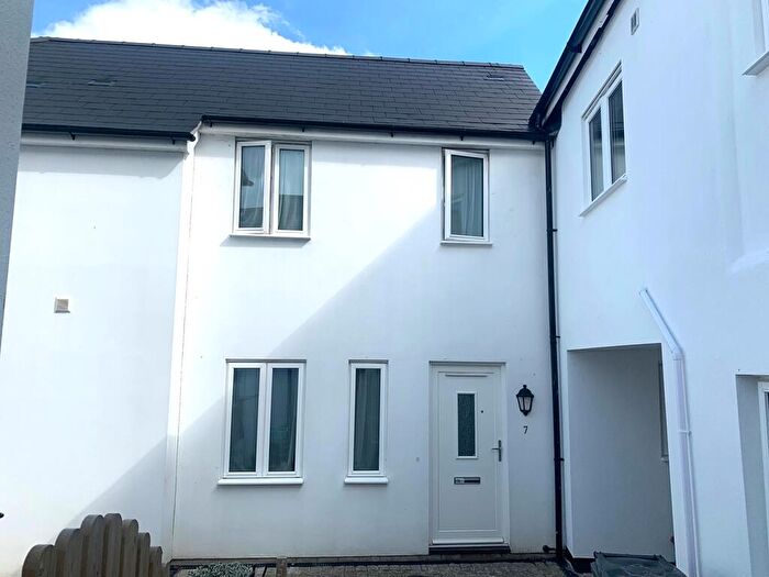 1 Bedroom Terraced House For Sale In Central Place, Honiton, EX14