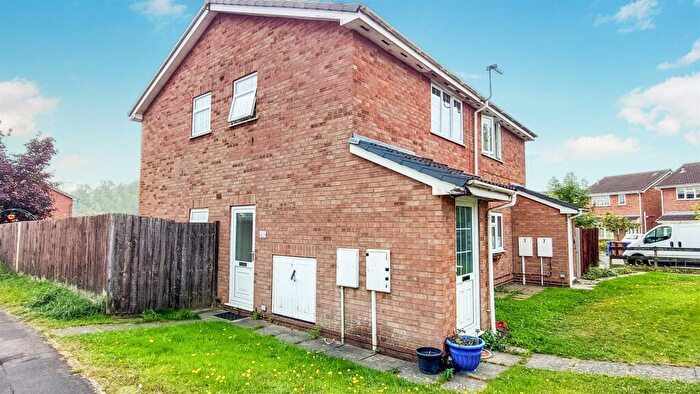 1 Bedroom Flat To Rent In Knightsbridge Way, Stretton, DE13