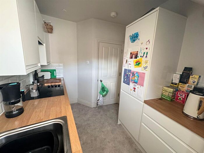 1 Bedroom Flat To Rent In Clifton Road, Brighton, BN1
