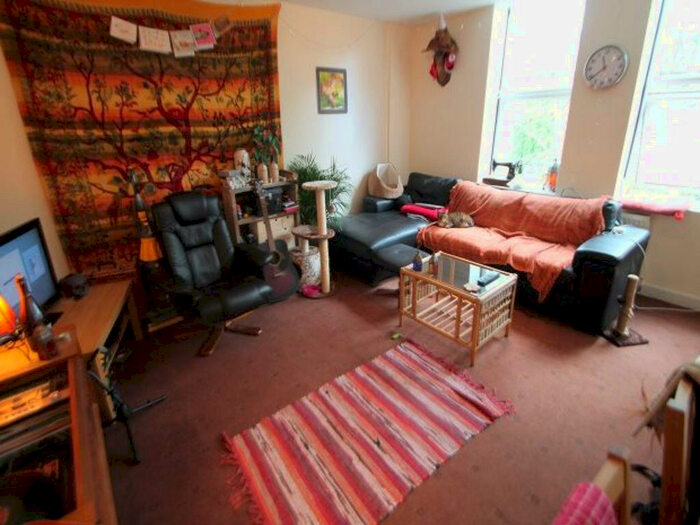 1 Bedroom House To Rent In Ash Grove, Leeds, LS6