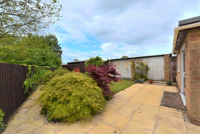2 Bedroom Bungalow For Sale In Linsley Way, Tuffley, Gloucester, Gloucestershire, GL4