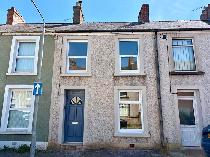 3 Bedroom Terraced House For Sale In Dewsland Street, Milford Haven, Pembrokeshire, SA73