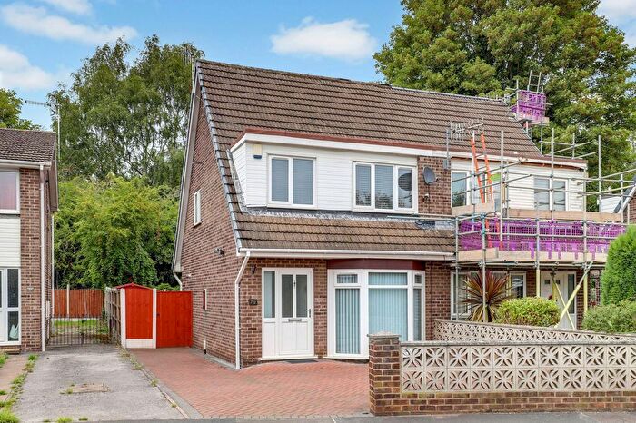 3 Bedroom Semi-detached House For Sale In Neston Drive, Nottingham, NG6