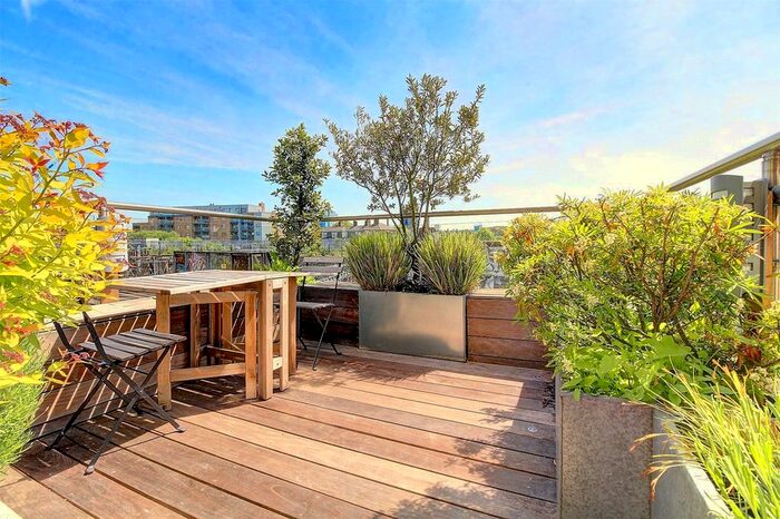 2 Bedroom Flat To Rent In Cheshire Street, Brick Lane, Shoreditch, London, E2