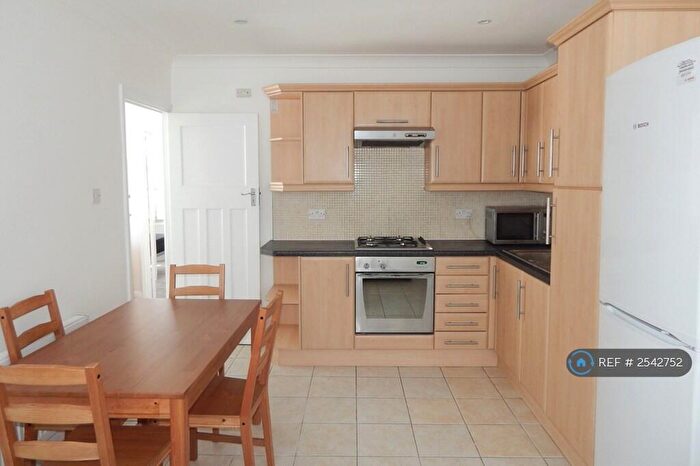2 Bedroom Flat To Rent In Colin Gardens, London, NW9