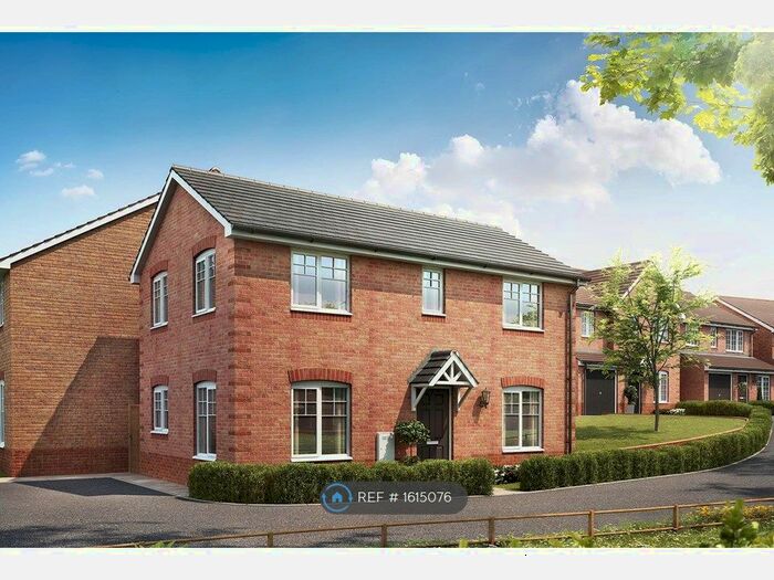 3 Bedroom Detached House To Rent In Oak Tree Crescent, Worcester, WR5