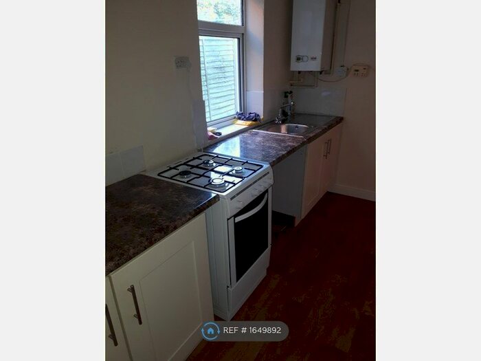2 Bedroom Terraced House To Rent In Manor Farm Road, Birmingham, B11