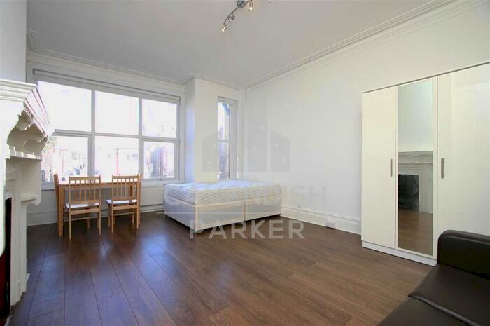 Studio To Rent In Princes Avenue, Muswell Hill, London N10
