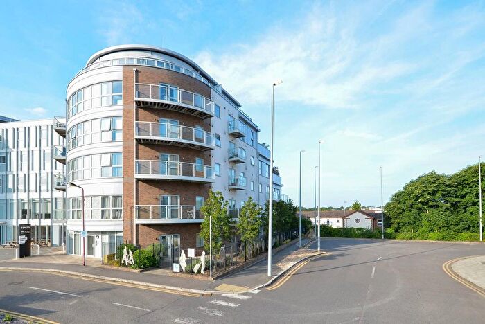 2 Bedroom Flat To Rent In Station View, Guildford, GU1