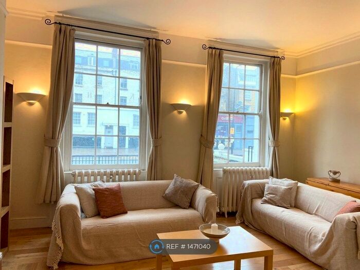 3 Bedroom Flat To Rent In Clapham Road, London, SW9