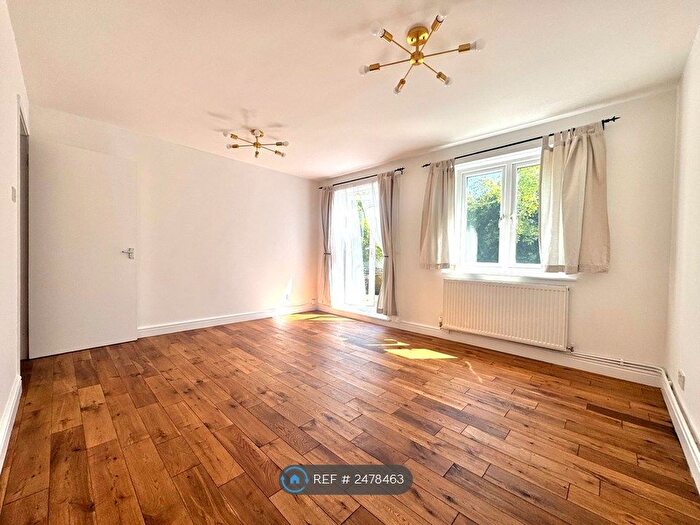 1 Bedroom Flat To Rent In Central Hill, London, SE19