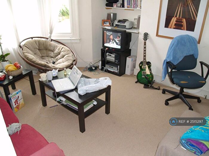 1 Bedroom Flat To Rent In Springfield Road, Brighton, BN1