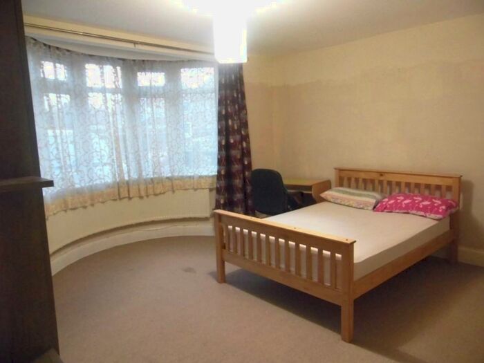 2 Bedroom Maisonette To Rent In Albert Road, Harrow, HA2