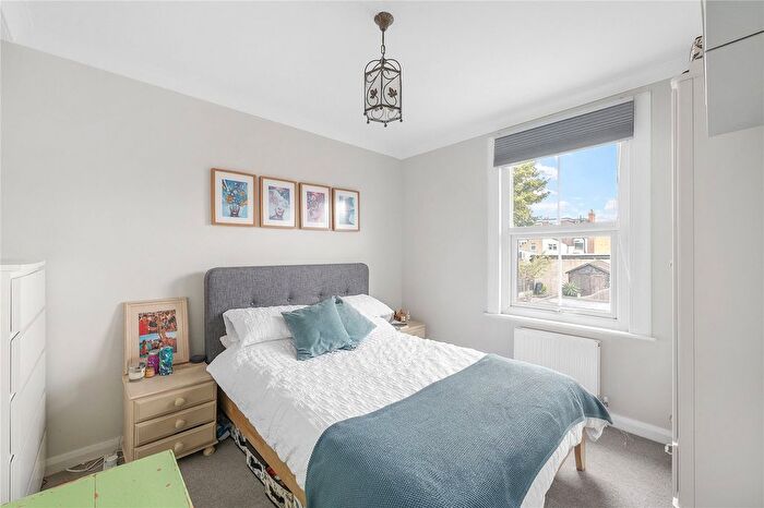 2 Bedroom End Of Terrace House For Sale In Pope Road, Bromley, BR2
