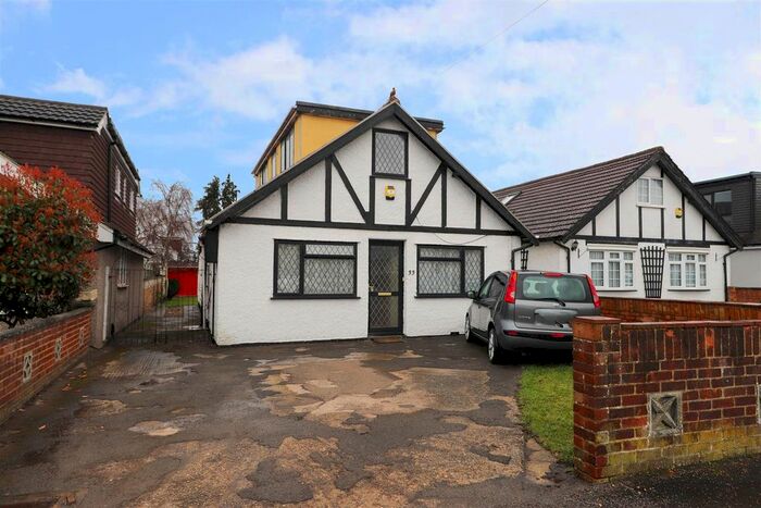 4 Bedroom Detached Bungalow To Rent In Bourn Avenue, Hillingdon, UB8