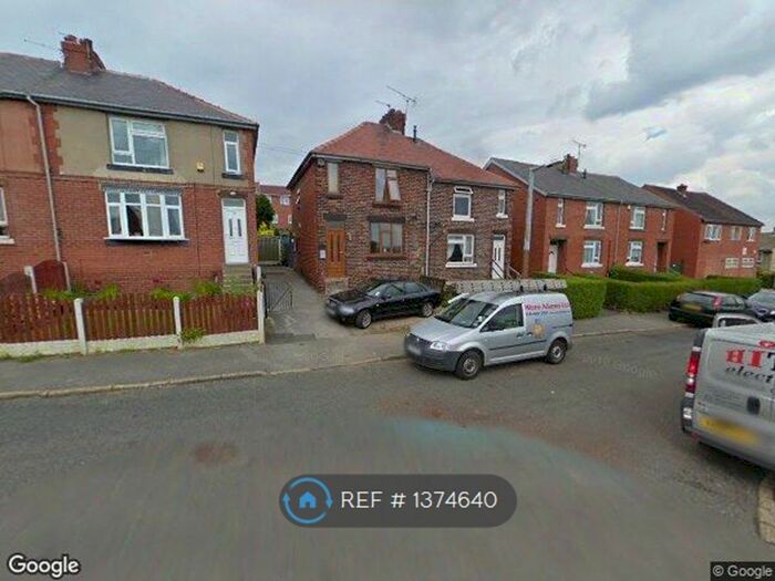 3 Bedroom Semi-Detached House To Rent In Valley Road, Barnsley, S75