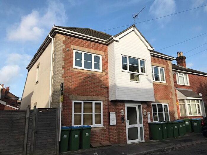 1 Bedroom Property To Rent In Edward Road, Southampton, SO15