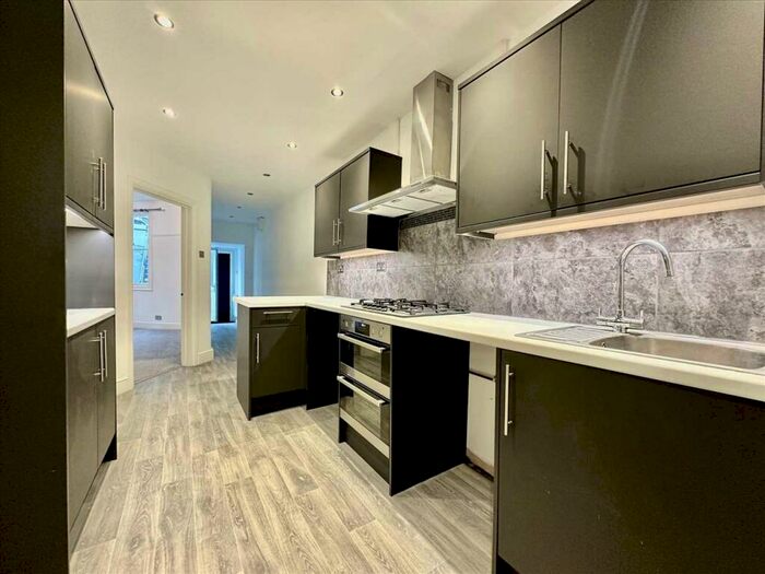 1 Bedroom Apartment To Rent In Valletort Road, Plymouth, Plymouth, PL1