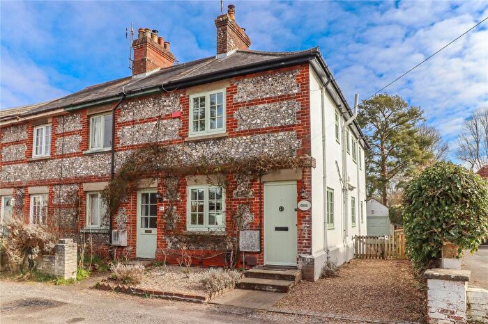 3 Bedroom End Of Terrace House For Sale In Goodworth Clatford, Andover, Hampshire, SP11