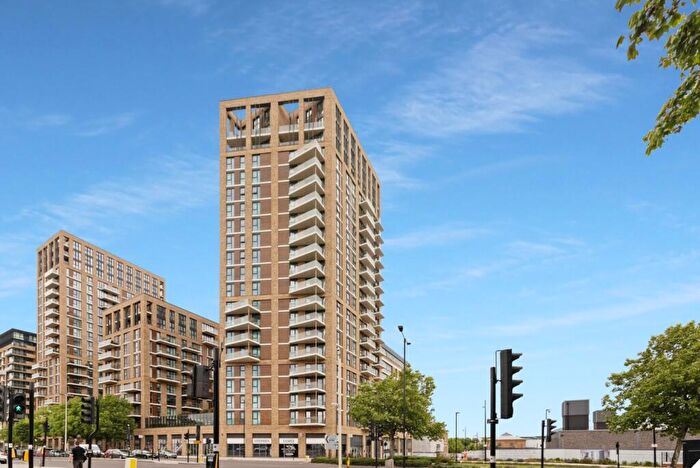 3 Bedroom Flat To Rent In Royal Arsenal Riverside, Victory Parade, Woolwich, London, SE18