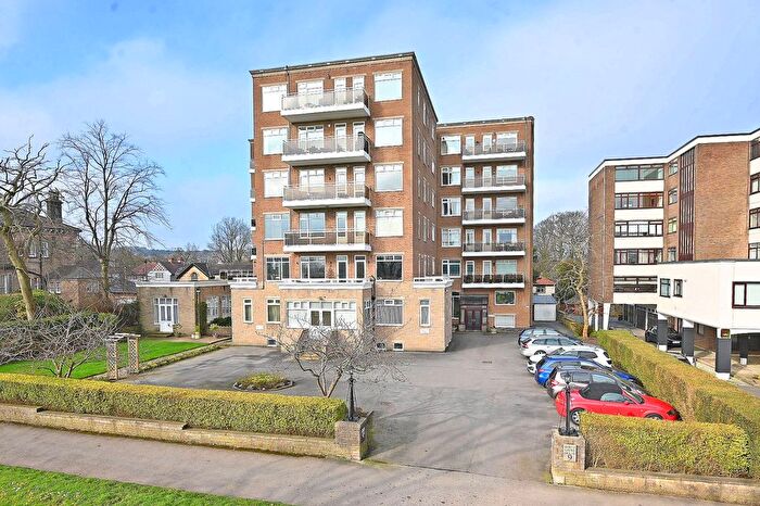 2 Bedroom Flat For Sale In Beech Grove, Harrogate, HG2