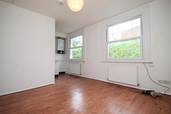 1 Bedroom Flat To Rent In Malden Road, Chalk Farm, NW5