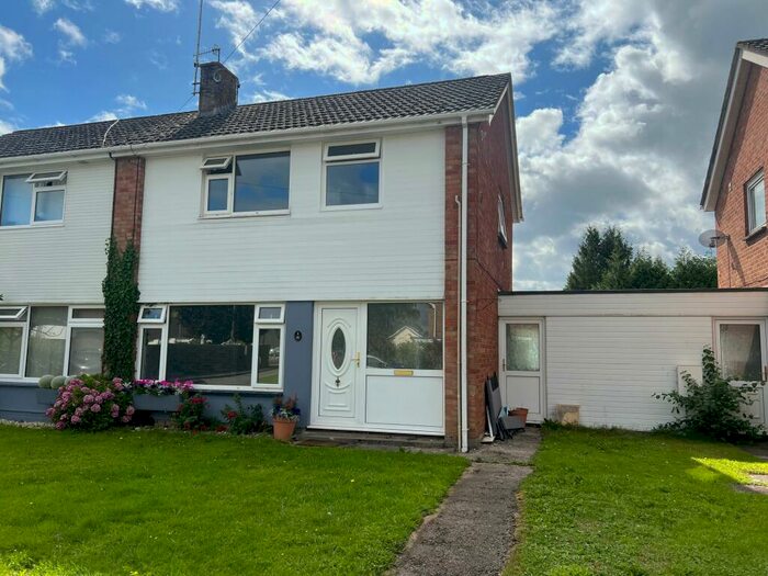 3 Bedroom Semi-Detached House To Rent In Clos Croeso, Usk, NP15
