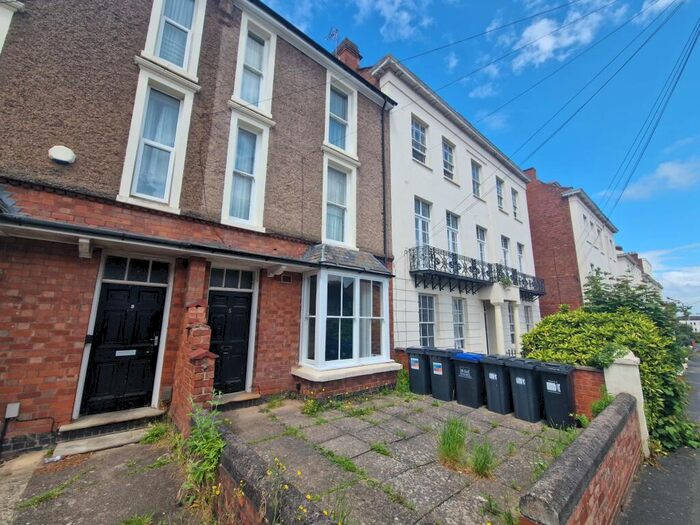 2 Bedroom Flat To Rent In Charlotte Street, Leamington Spa, CV31