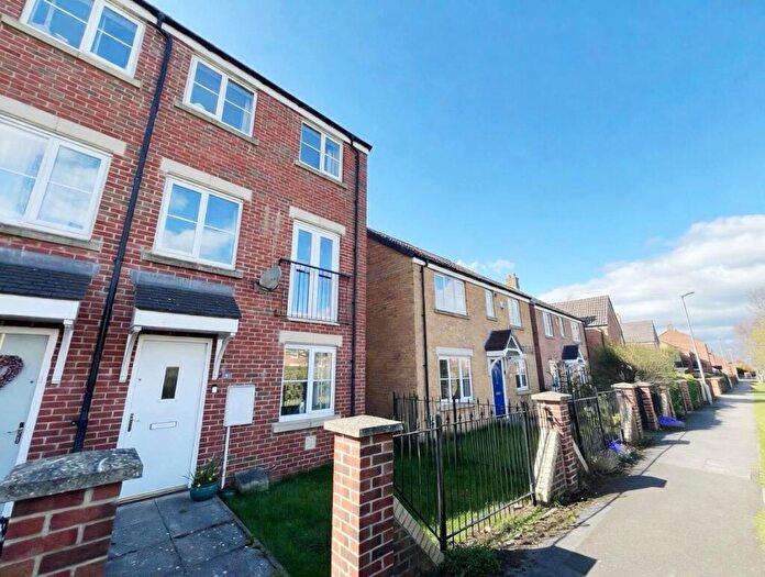 3 Bedroom Town House For Sale In Watson Park, Spennymoor, DL16