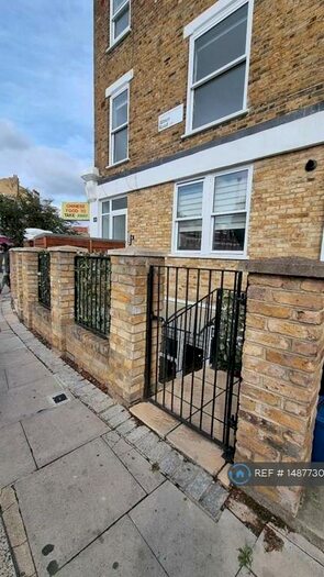 2 Bedroom Flat To Rent In Albion Road, London, N16