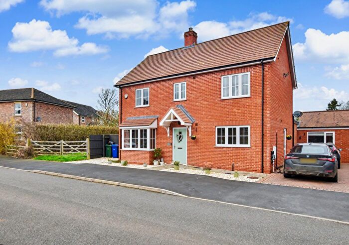 4 Bedroom Detached House For Sale In Hutton Way, Faldingworth, Lincoln, LN8