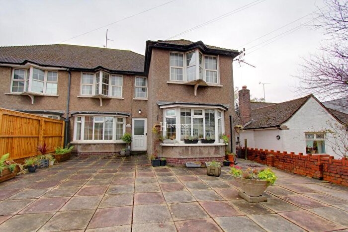 2 Bedroom Maisonette For Sale In Heathwood Road, Cyncoed, Cardiff, CF14