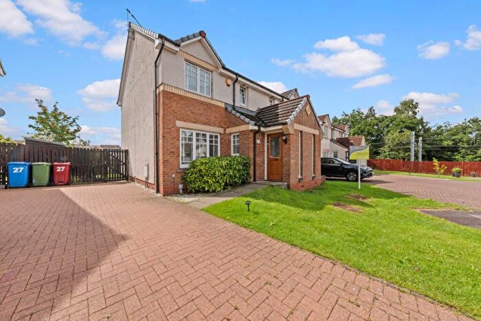 3 Bedroom Semi-Detached Villa For Sale In Macdonald Court, Larbert, FK5